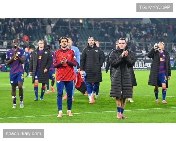 莱比锡1-0小胜门兴，扬-迪奥曼德左路抽射打破僵局